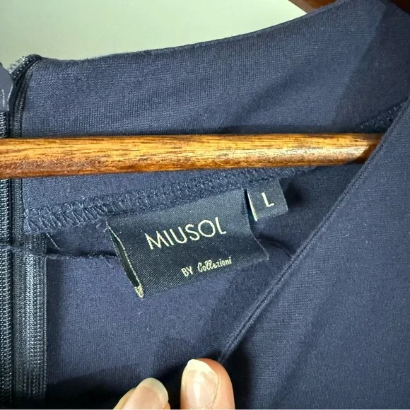 Miusol Women’s Navy and White Embroidered Aline Short Sleeve Midi Dress - Picture 7 of 9